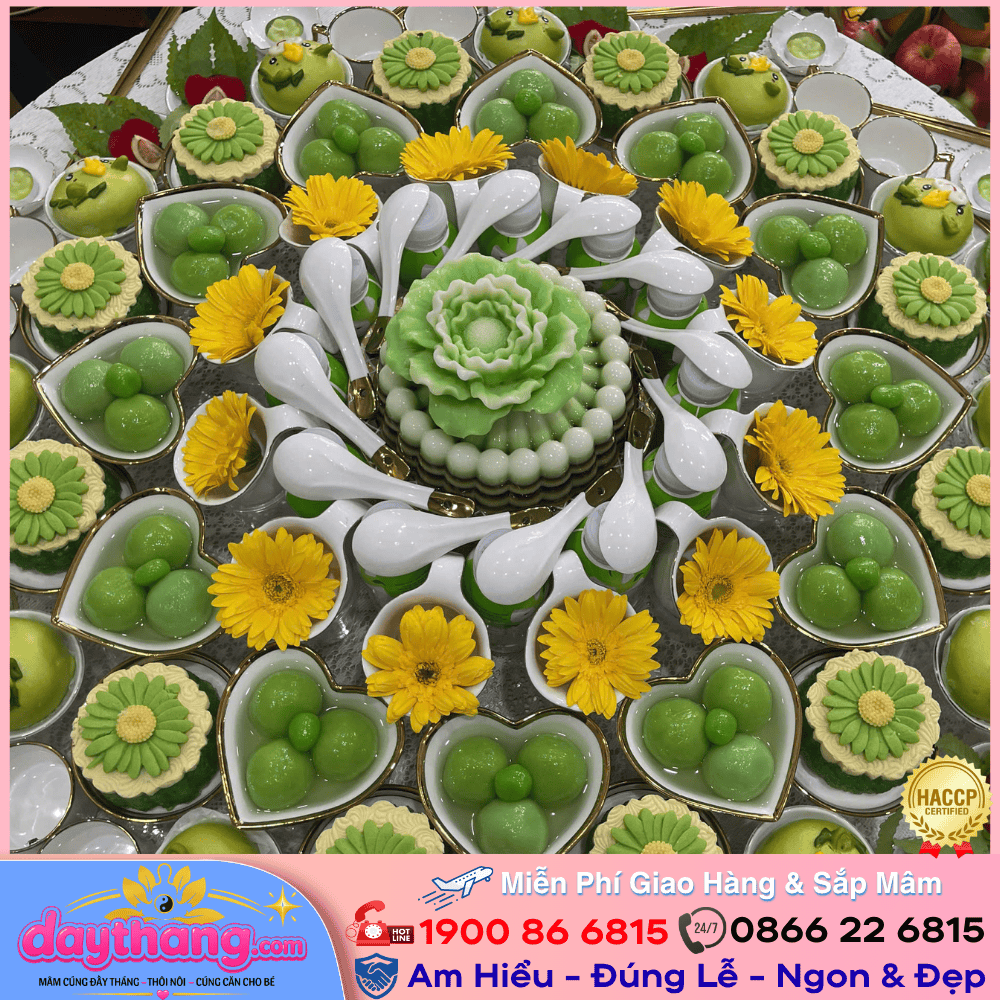 Mâm cúng đầy tháng bé gái tại TP.HCM bày trí đẹp đầy đủ xôi chè